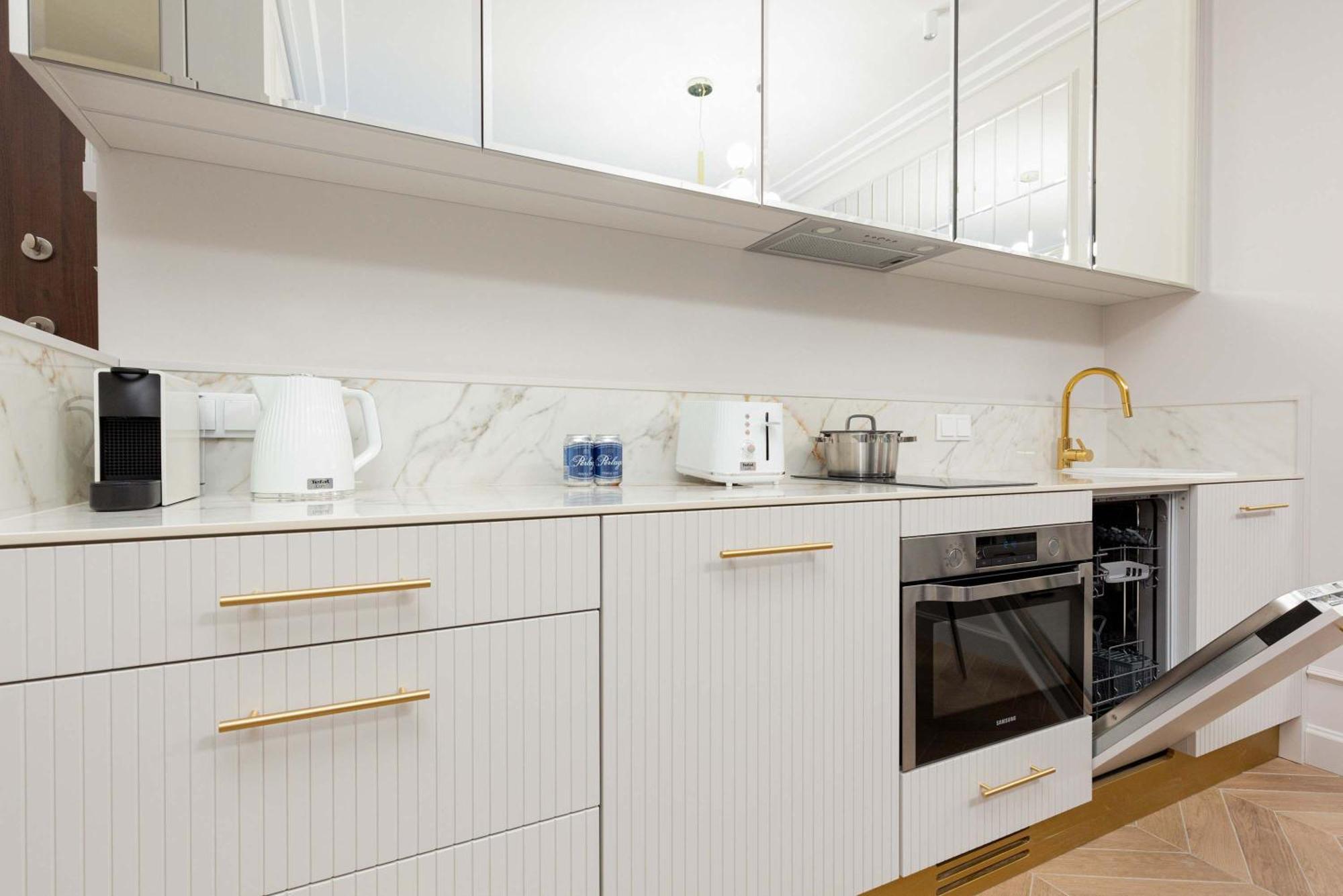 Lux Center Mennica By Renters Prestige Warszawa
