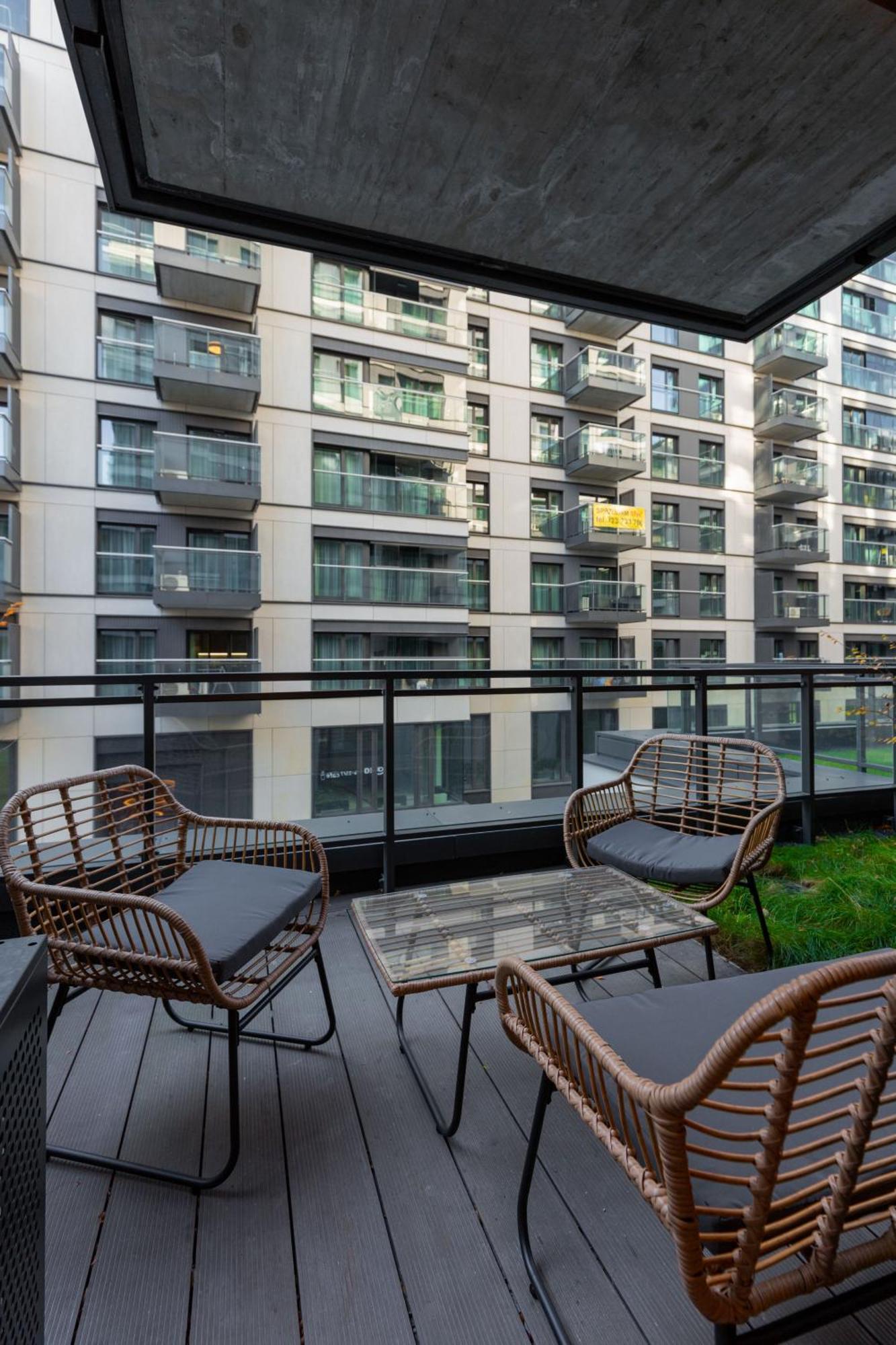 Lux Center Mennica By Renters Prestige Apartament *