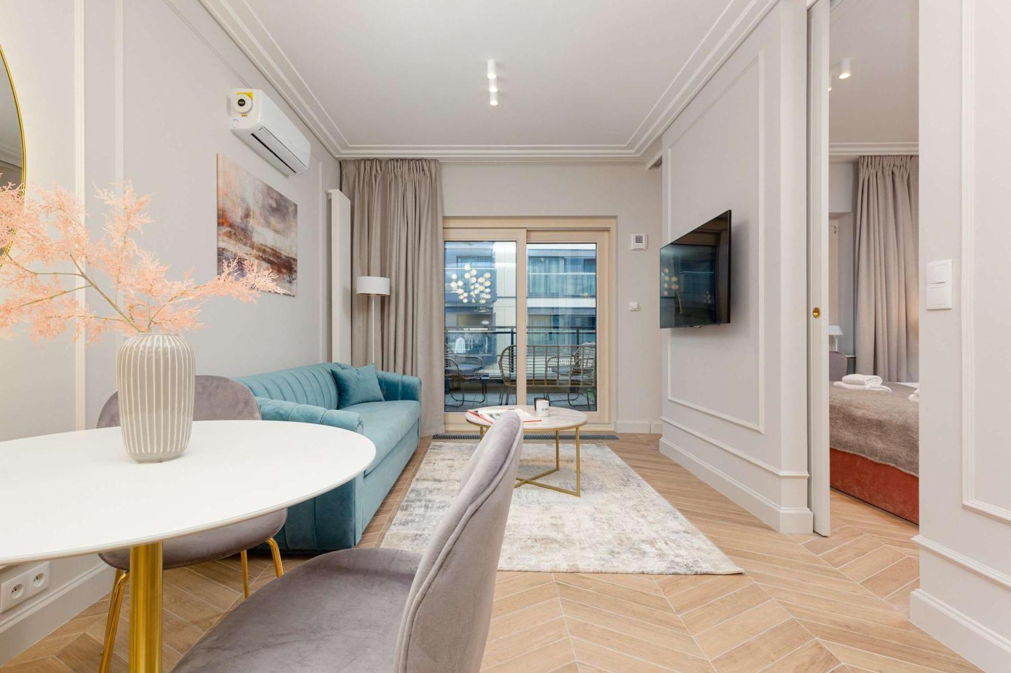 Lux Center Mennica By Renters Prestige * Warszawa