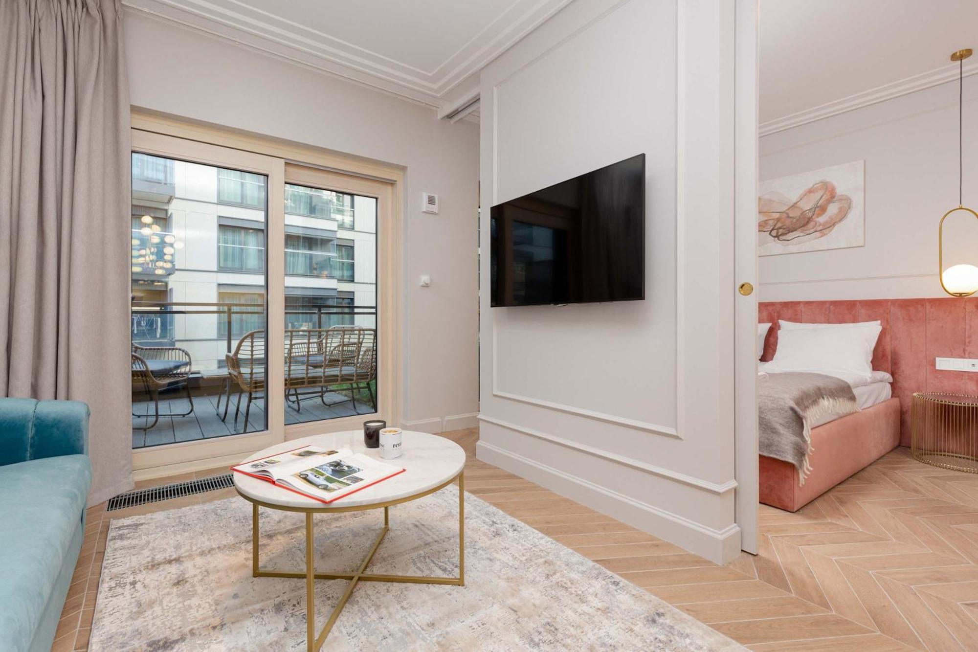 Lux Center Mennica By Renters Prestige * Warszawa