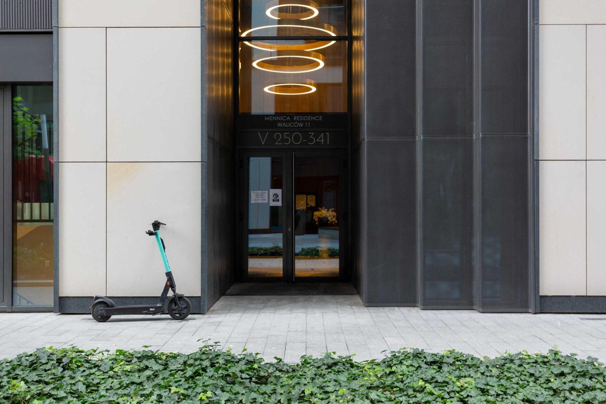 Lux Center Mennica By Renters Prestige Apartament *